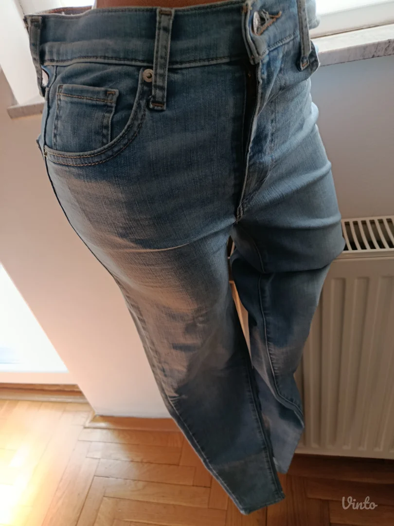 Levi' s Premium 28vel ORIGINAL, kao novo