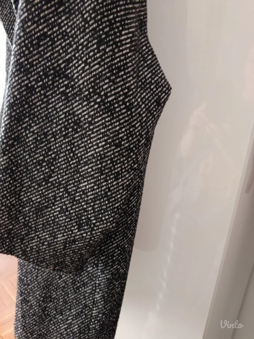 Kaput zenski, S vel, Reserved, kao novo