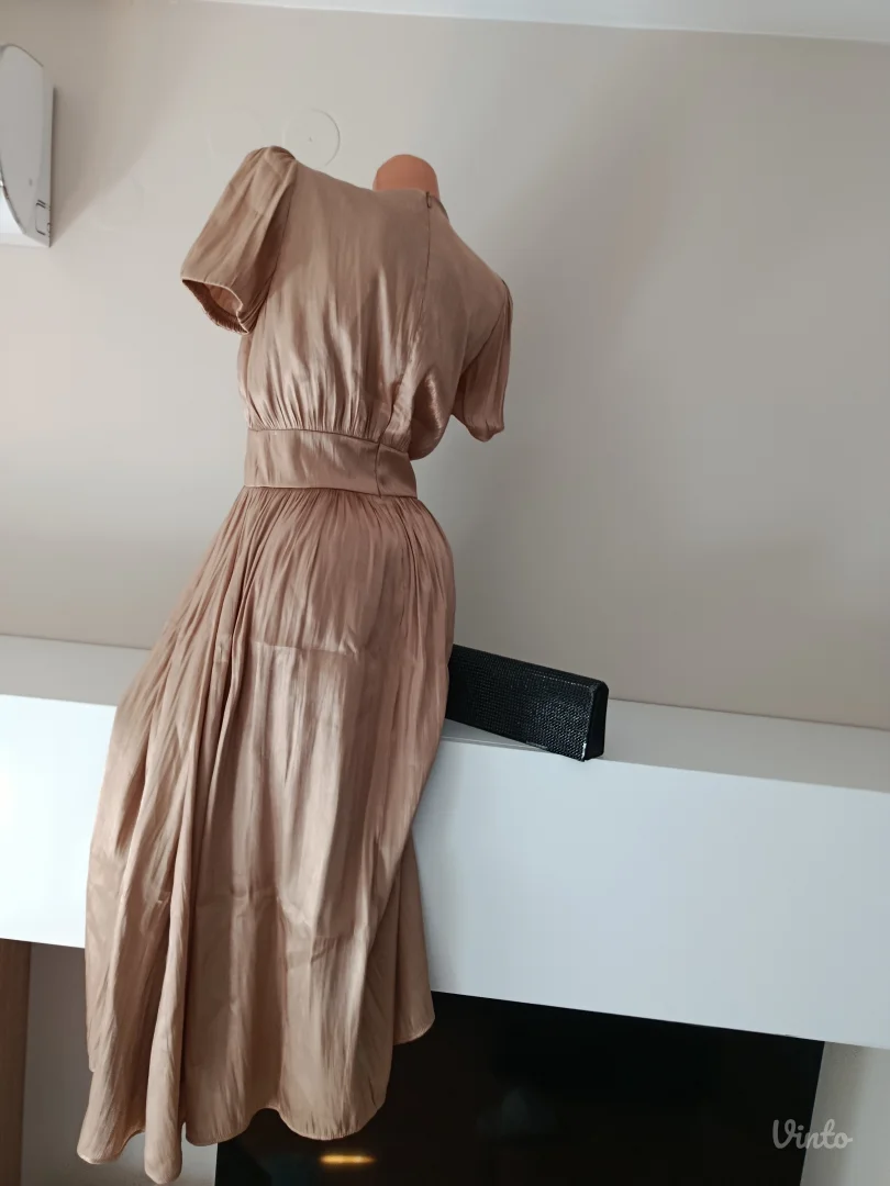 Zara zlatna haljina, vel.S