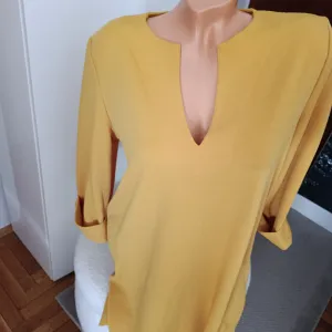 Zara haljina, S vel, oker zuta, kao nova