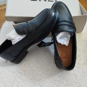 Mokasine crne, br.36,Only, novo