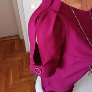 Fuksija roza haljina, butik Scarlet, S/ M, NOVO