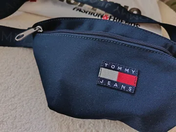 Muška teget torbica oko struka,Tommy Jeans, NOVO