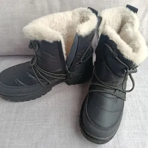 Zimske crne cizme za devojcice/ zene, br.36