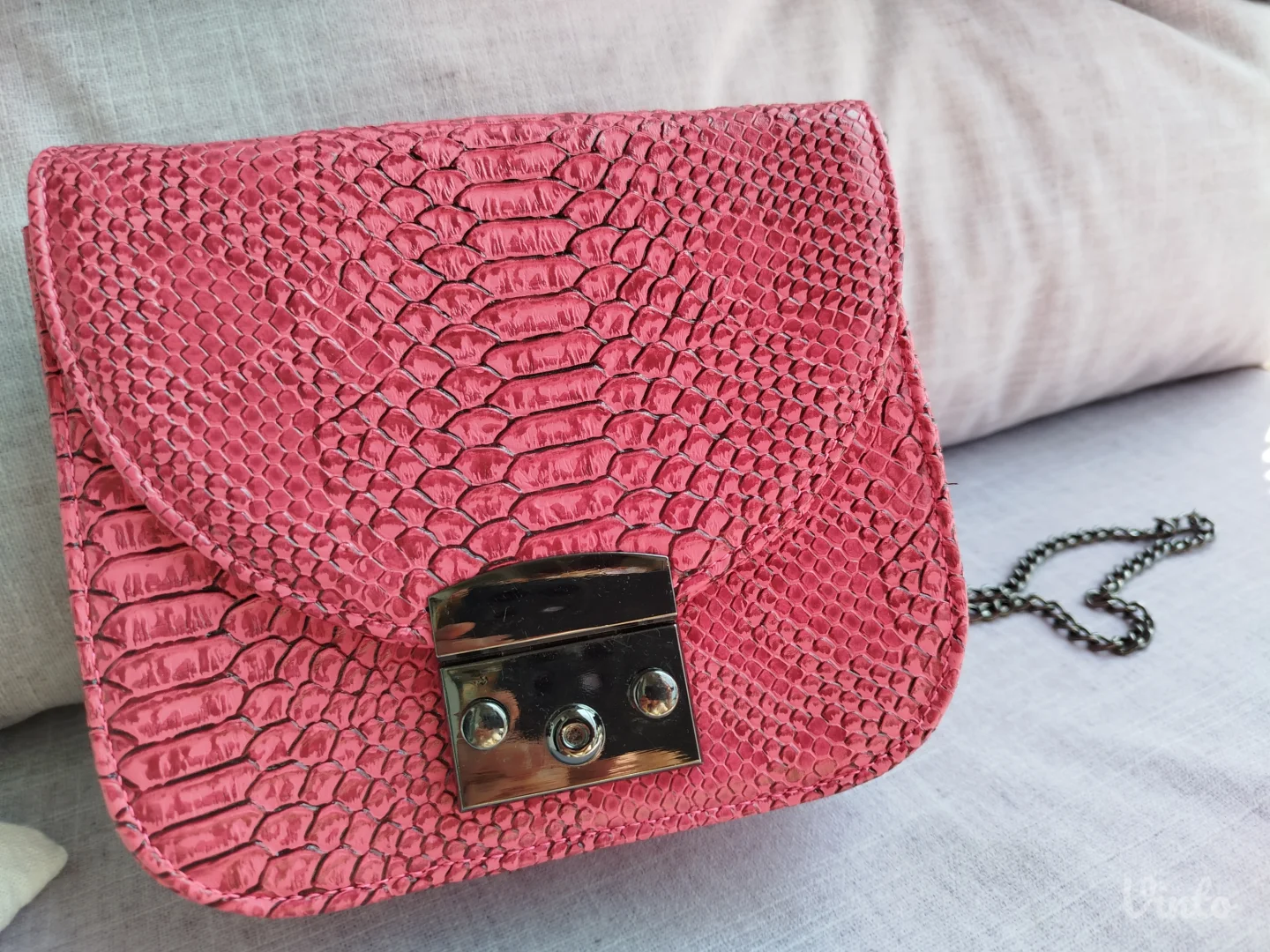 Roza kroko torbica na rame