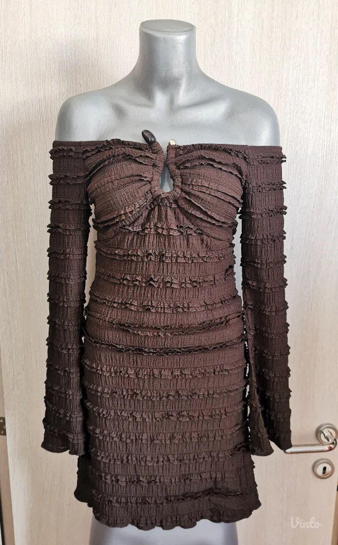 Nova haljina sa etiketom