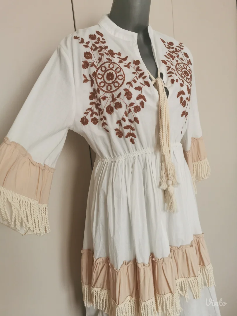 Nova haljina sa etiketom