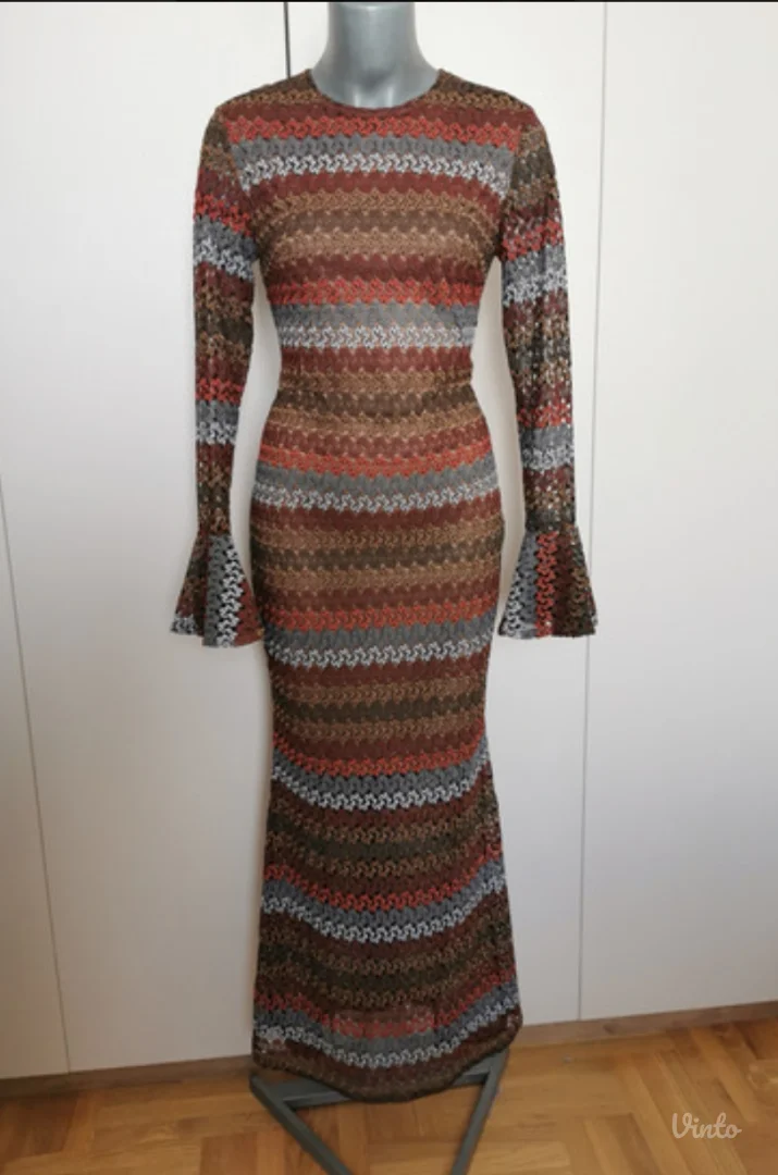 Nova haljina sa etiketom