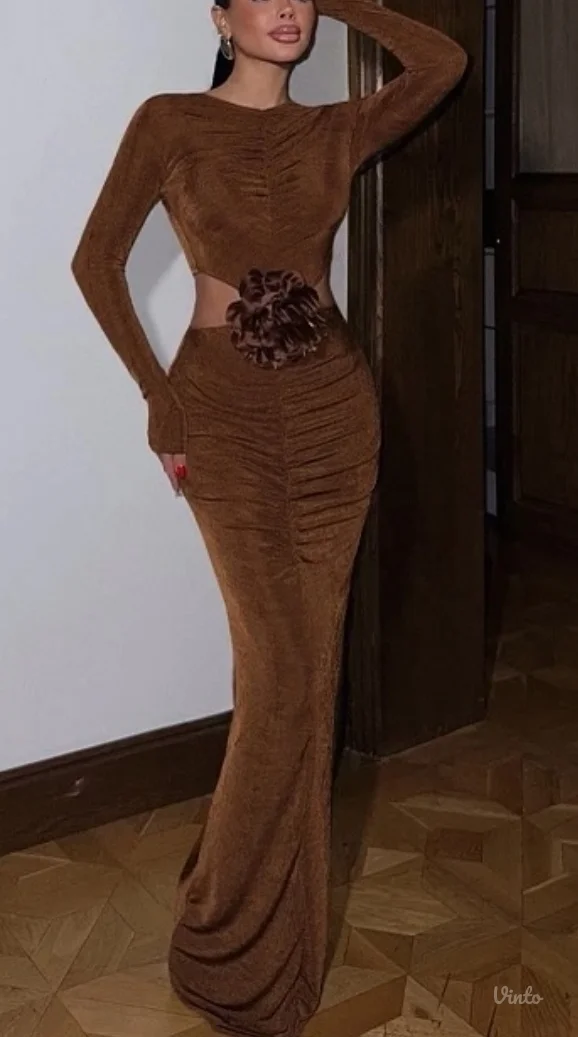 Nova haljina sa etiketom