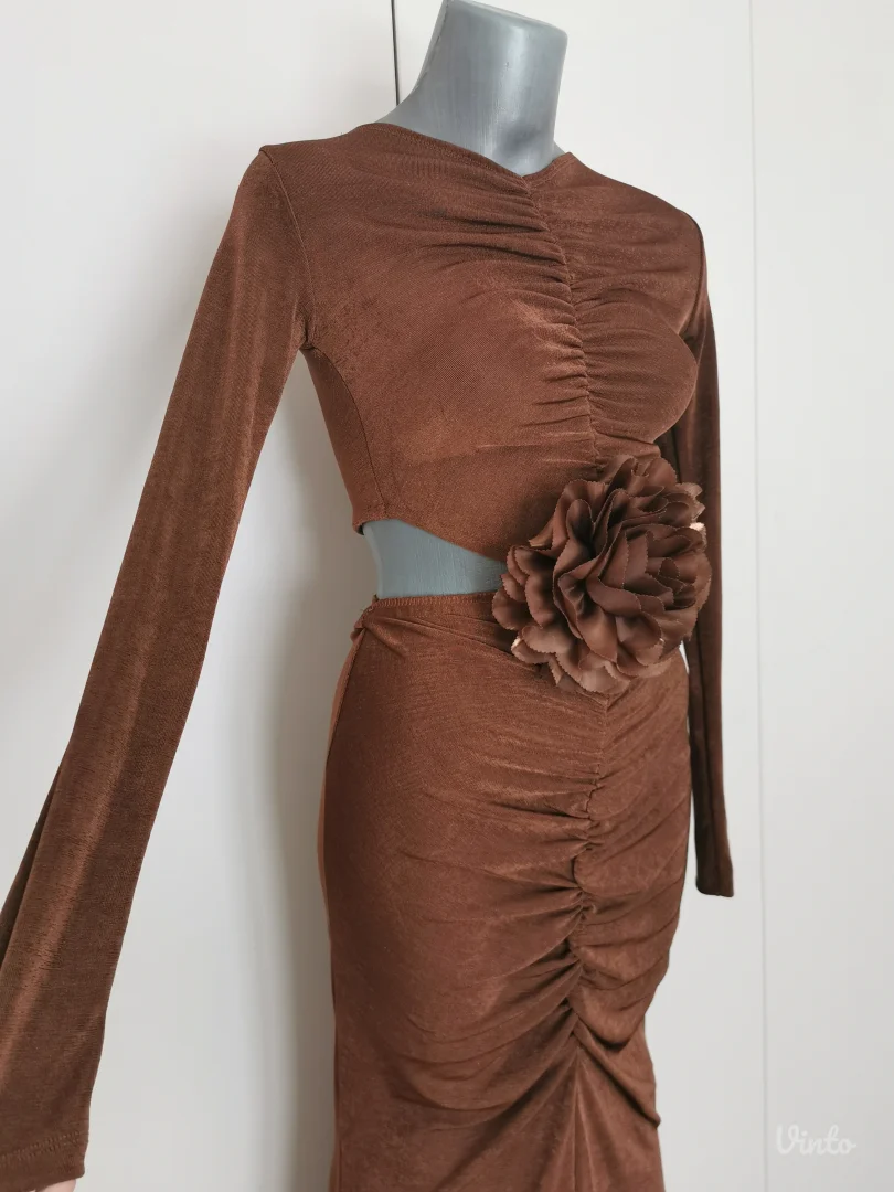 Nova haljina sa etiketom