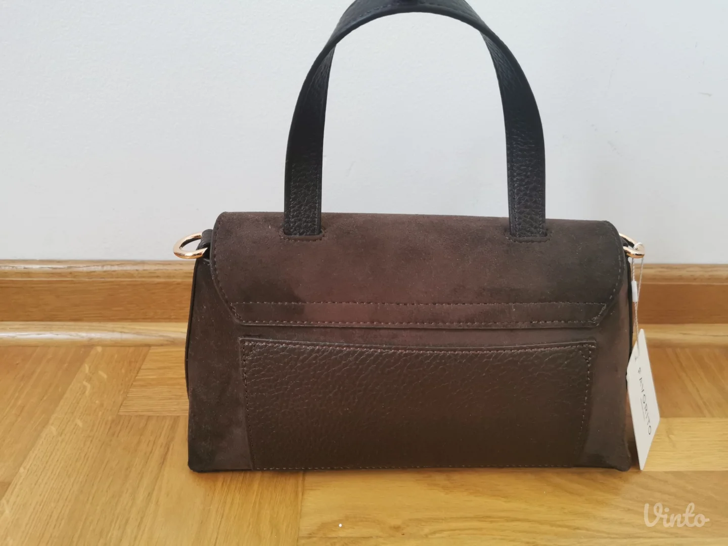 Nova torba sa etiketom