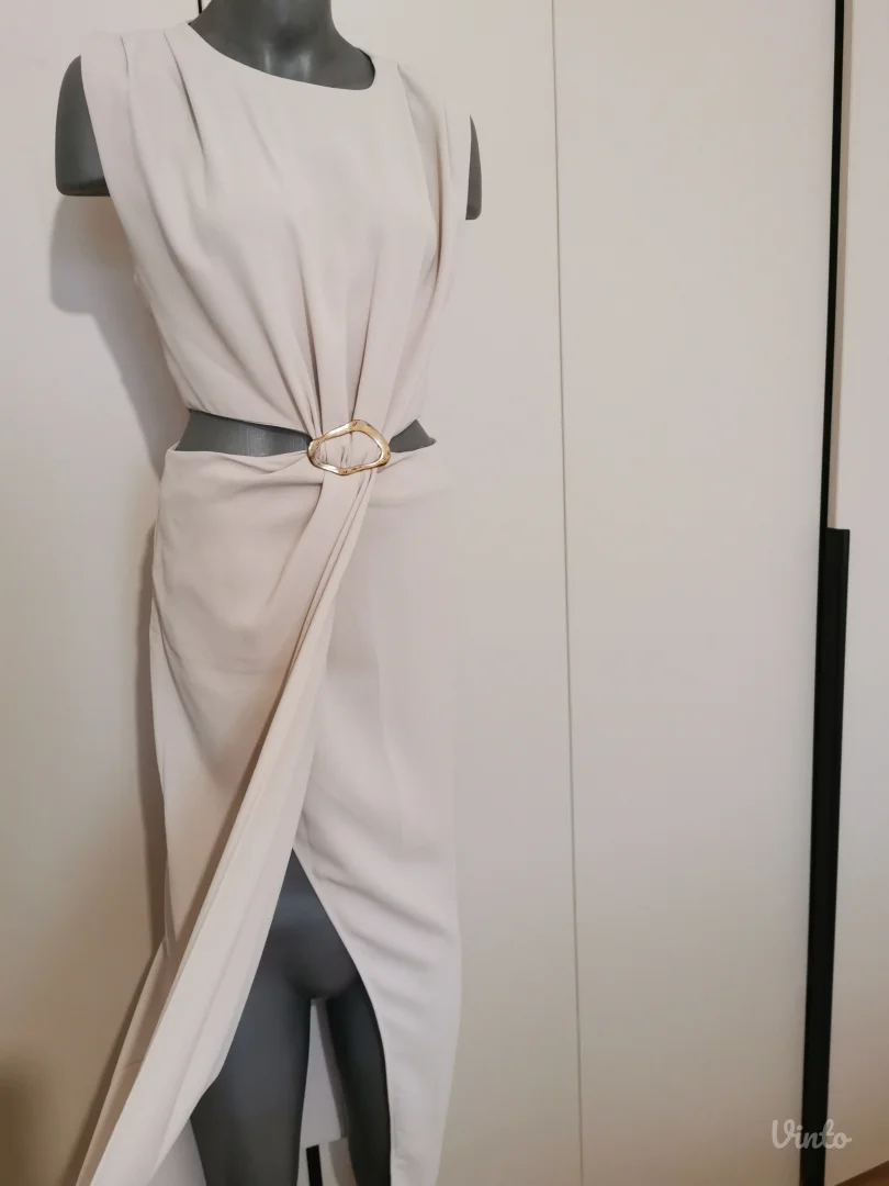 Zara haljina sa etiketom