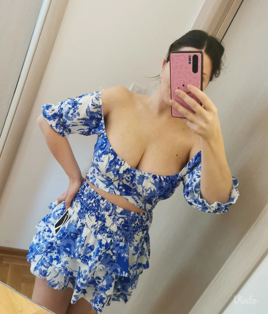 Nov komplet sa etiketom