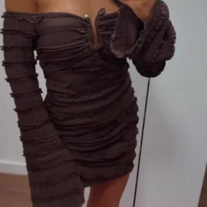 Nova haljina sa etiketom