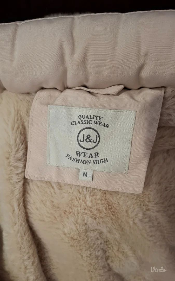 Bež topla jakna sa krznom