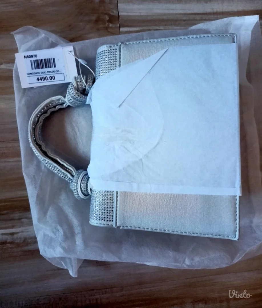 Nova Francesca torbica iz Metro-a