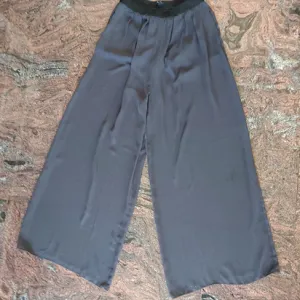 Pepe jeans široke pantalone