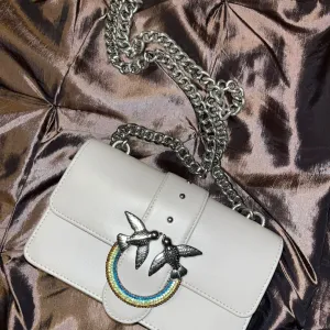 Pinko torbica kao nova