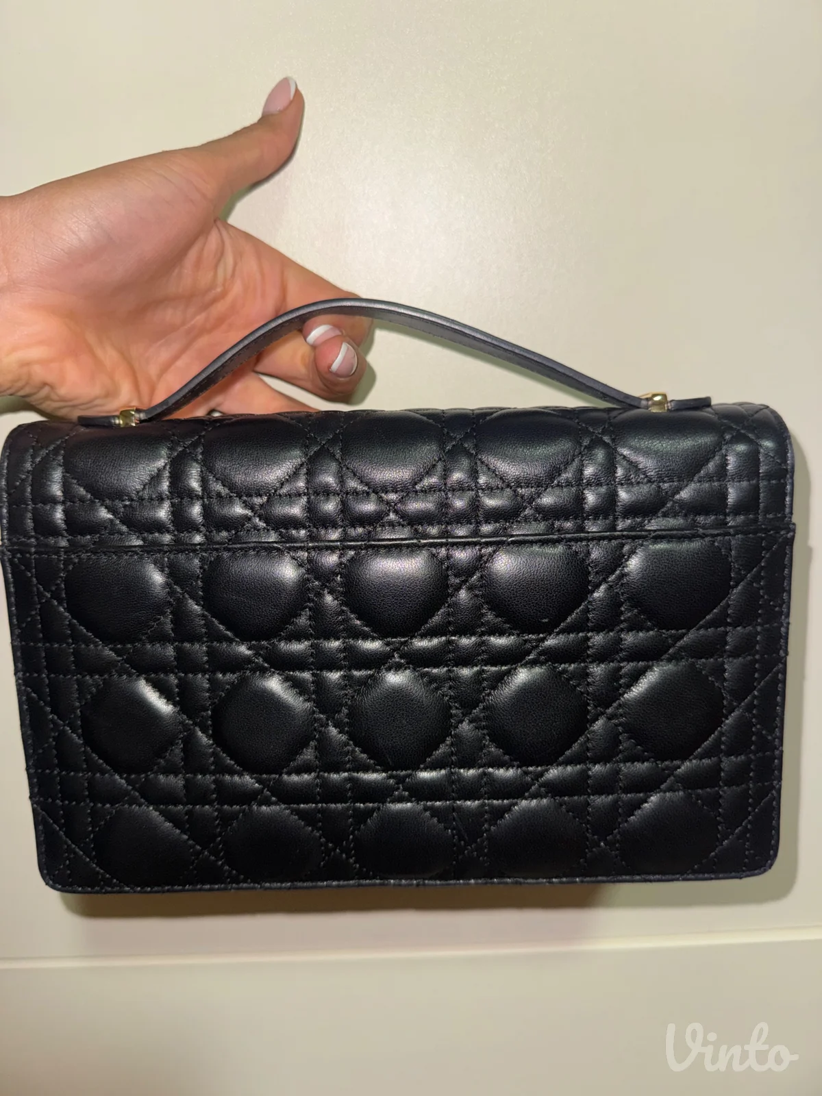 Dior tasna
