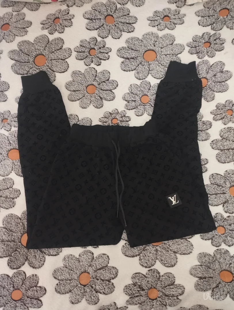 Louis vuitton trenerka