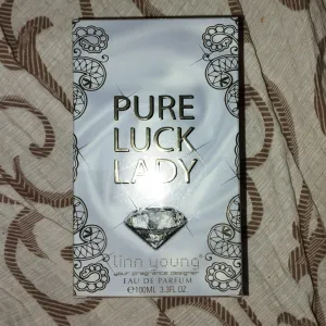 Luck lady parfem. Novo