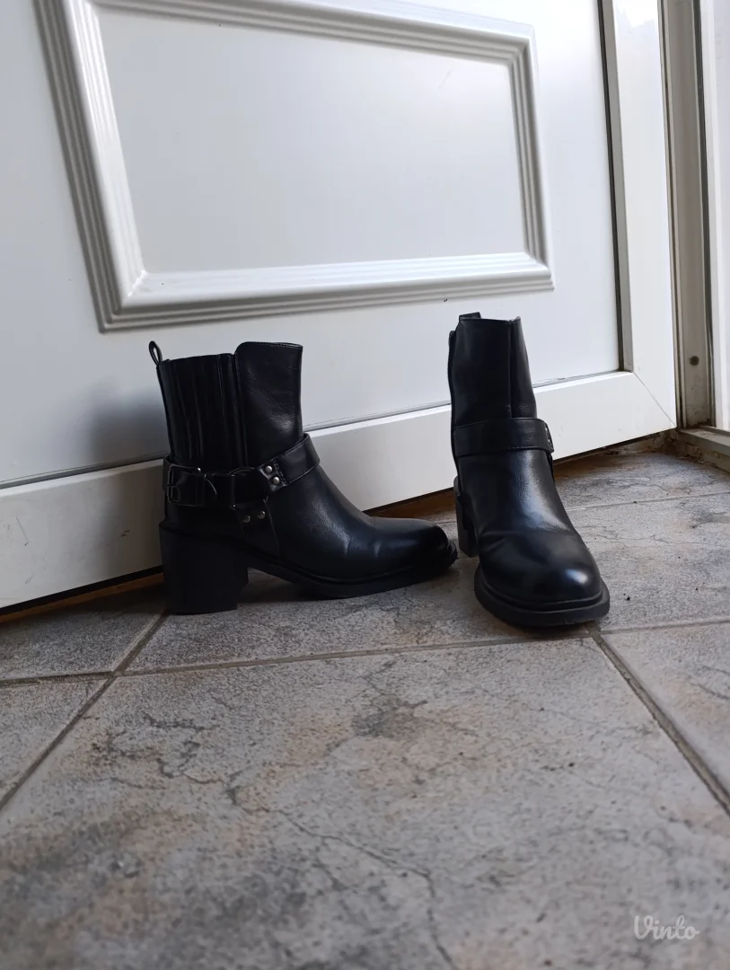 Emiliy Stromberg br 38