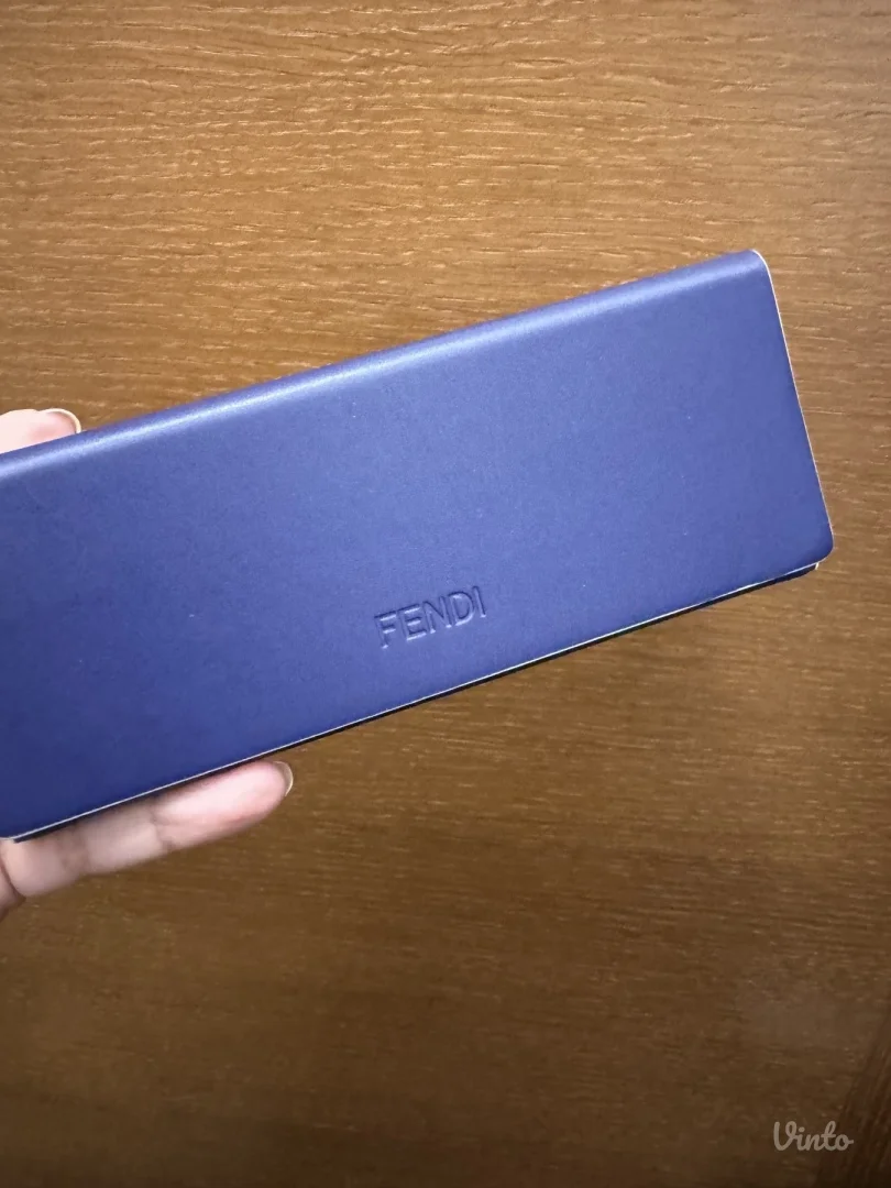 FENDI Novo original +Poklon