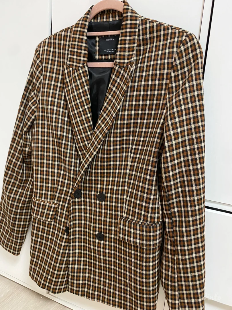 Bershka kariran sako