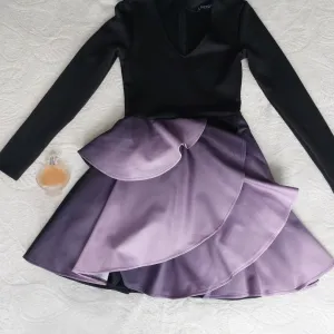 Crna haljina sa ljubicastim ombre karnerima