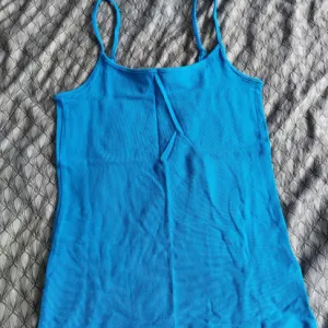 Plava majica na bratele