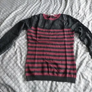 Bordo crna cipkana bluzica XS/S