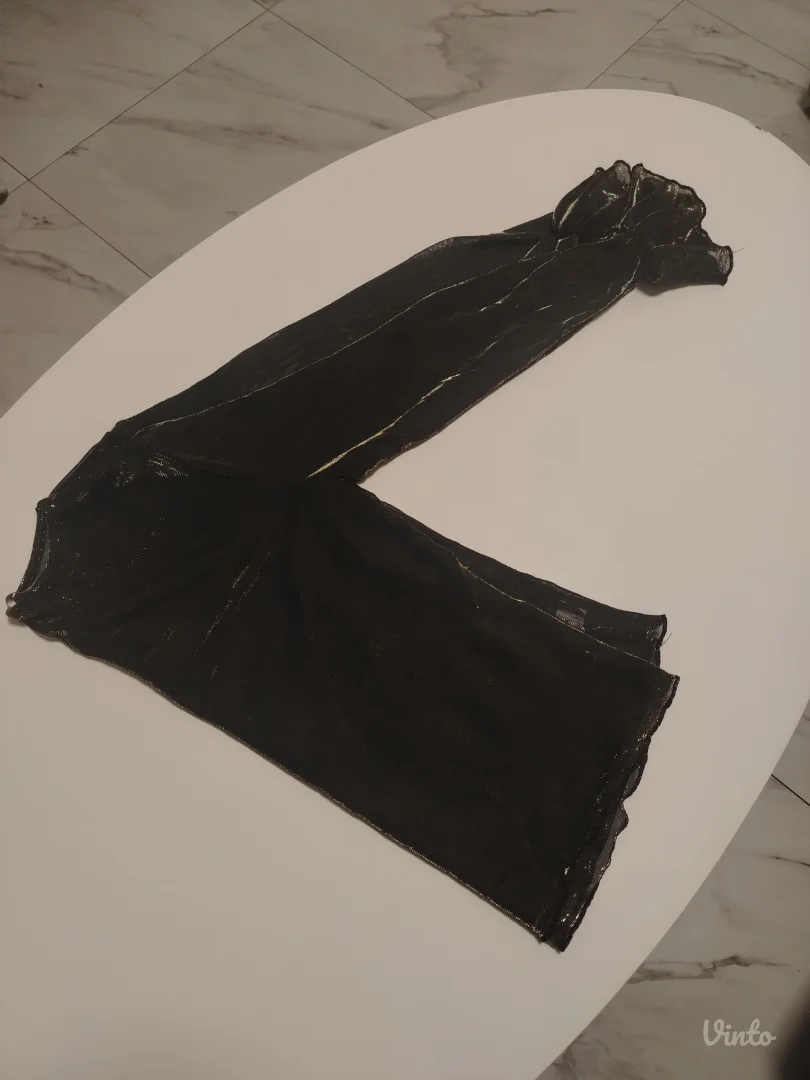 Providna majica M idealna za svečane prilike