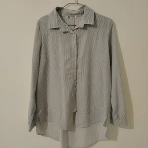 Košulja prelepa L made in Italy