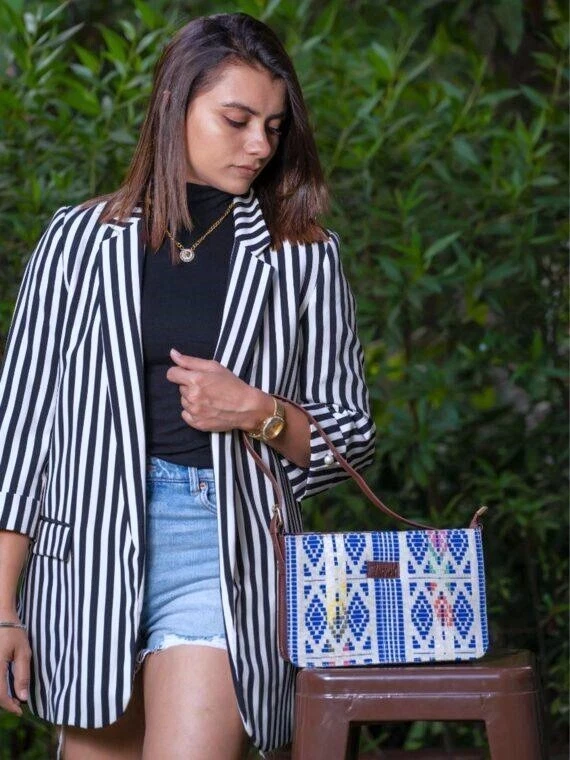 Zara sako s biserima