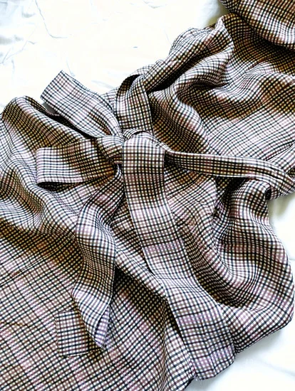 Zara haljina sa izrezima