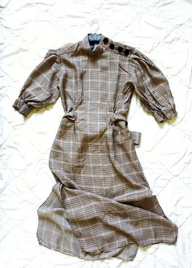 Zara haljina sa izrezima