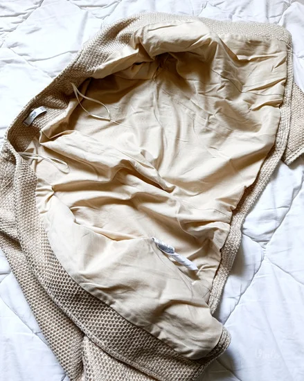 Mango zlatno krem sako