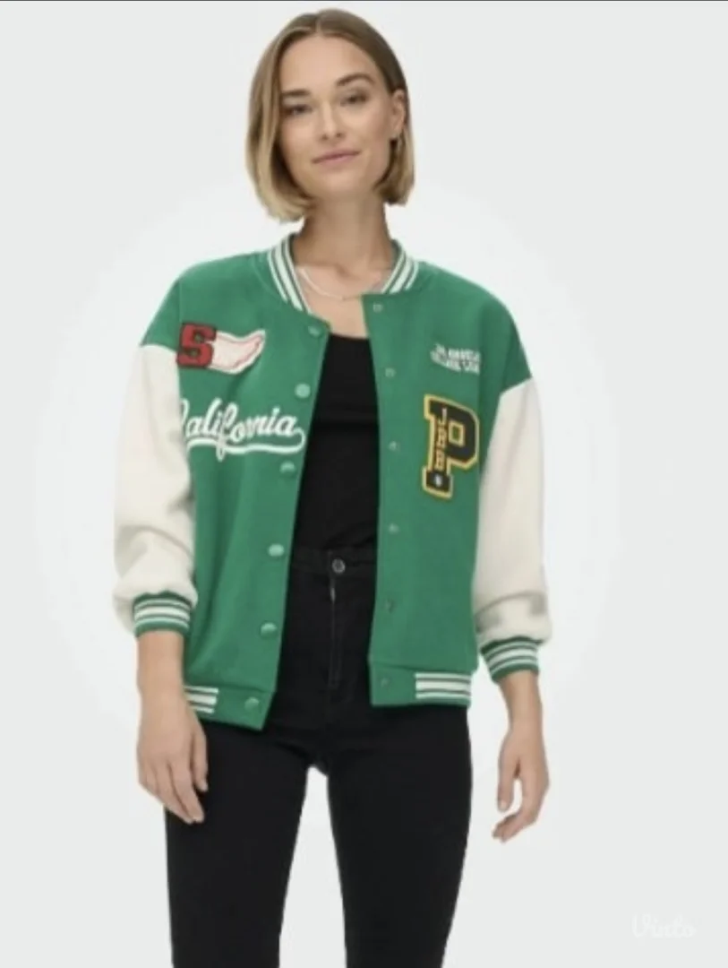 Only bomber jakna/duks