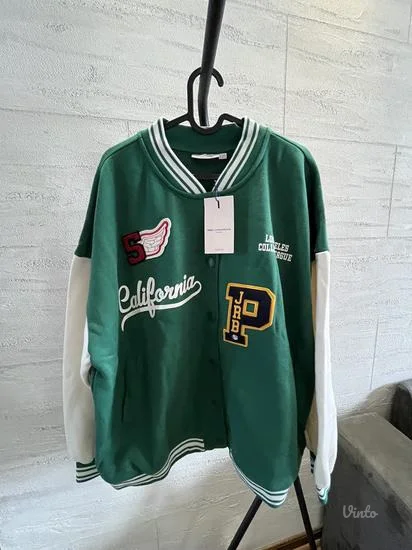 Only bomber jakna/duks