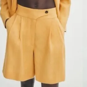 Massimo Dutti bermude/šorc