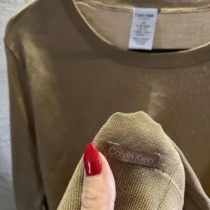 Calvin Klein dzemper/bluza