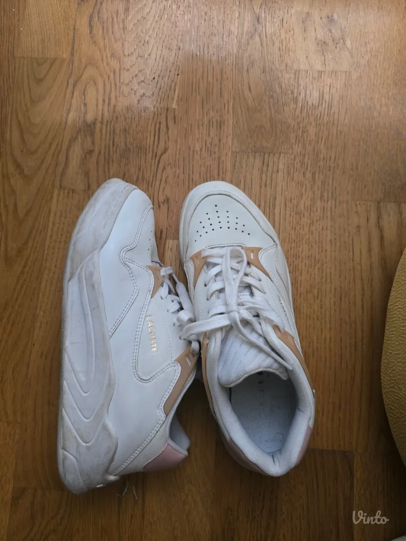 Kožne Lacoste patike 38