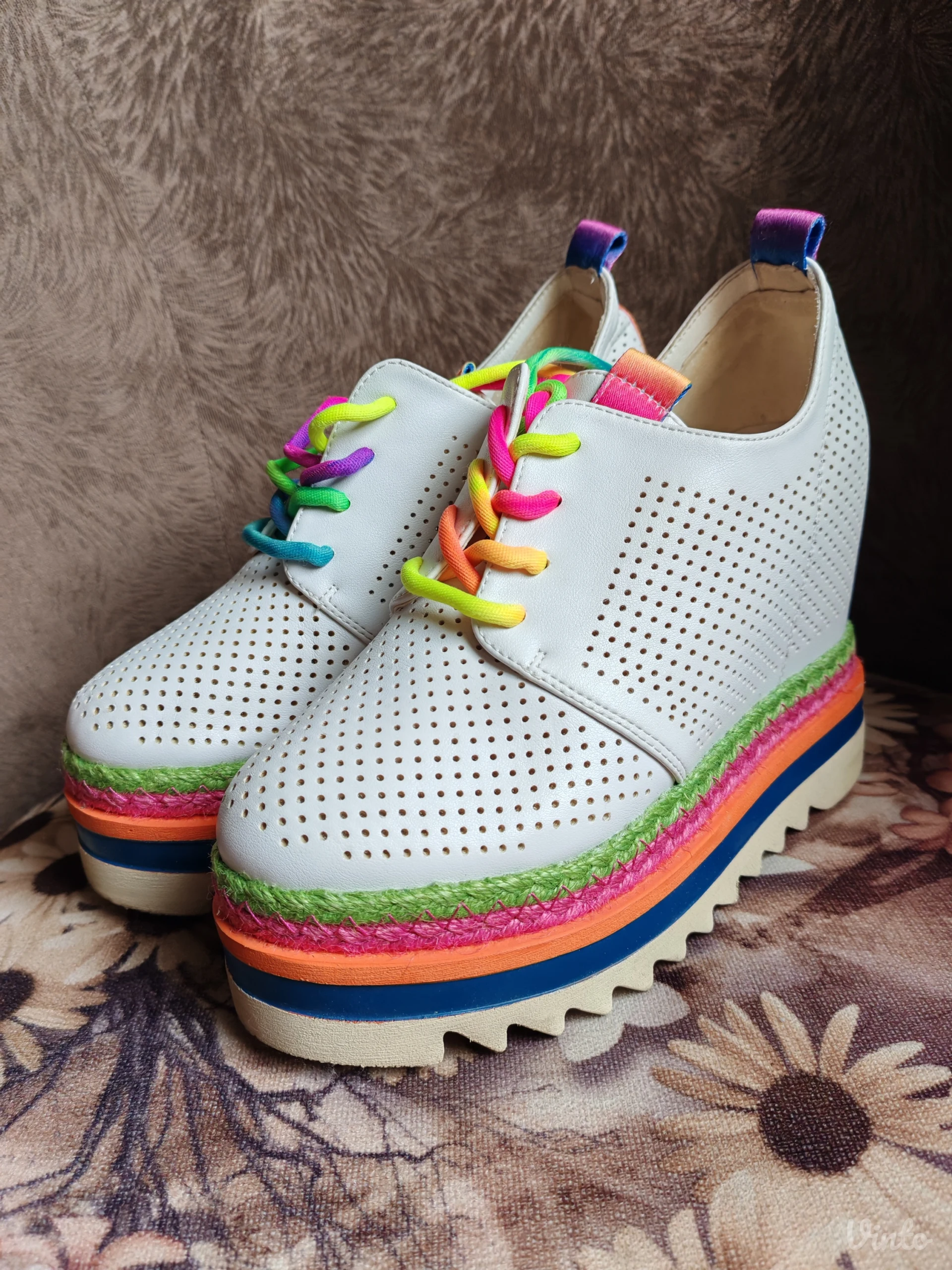 Unikatne patike cipele 36