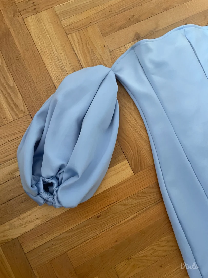 Plava haljina ‘100 haljinica’