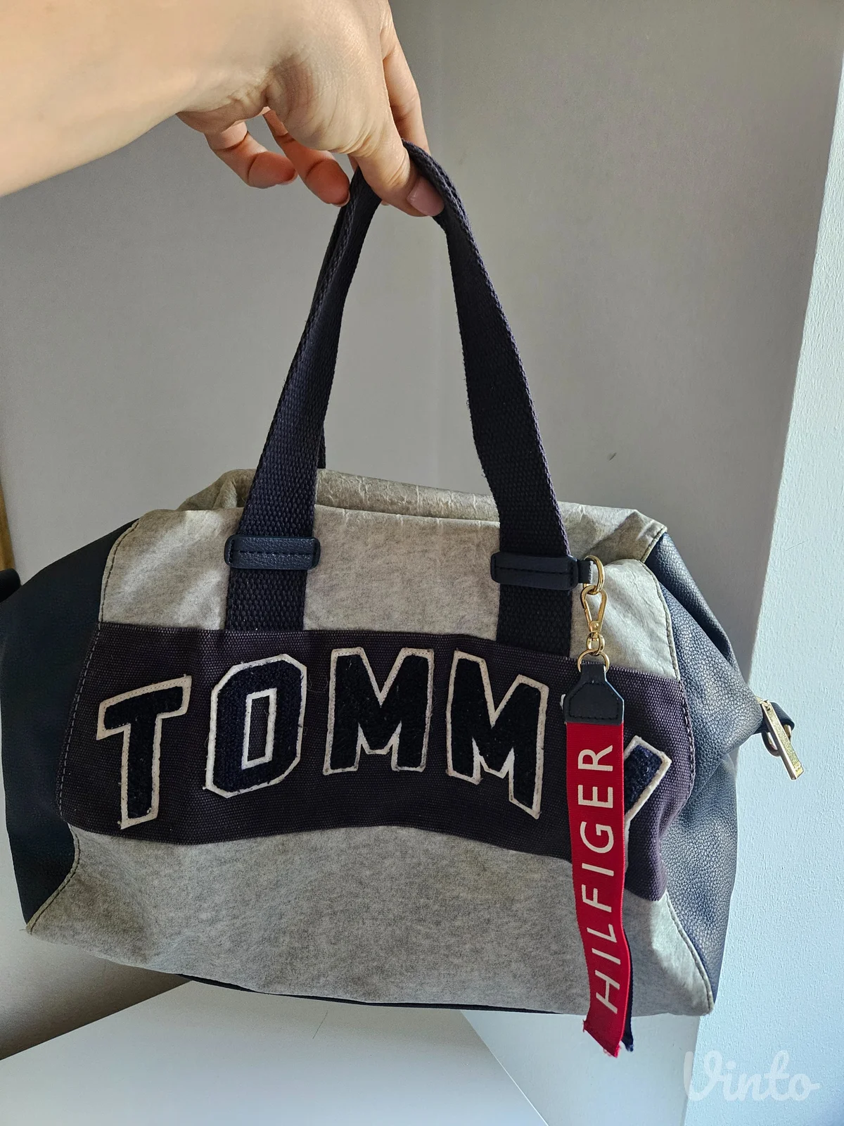 Tommy Hilfiger torba