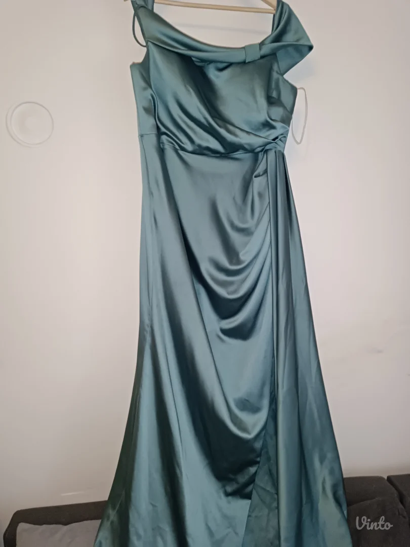 Svecana haljina velicina 46