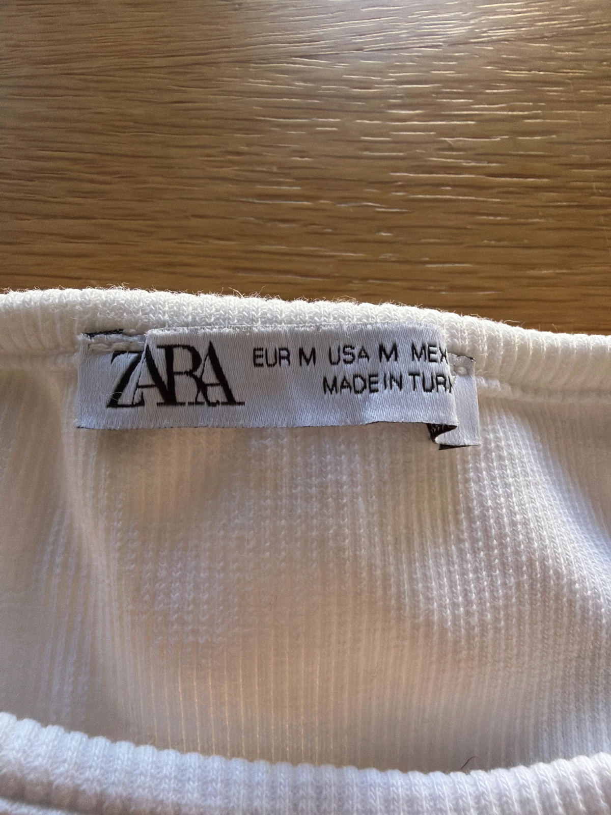 Beli body sa cirkonima-ZARA