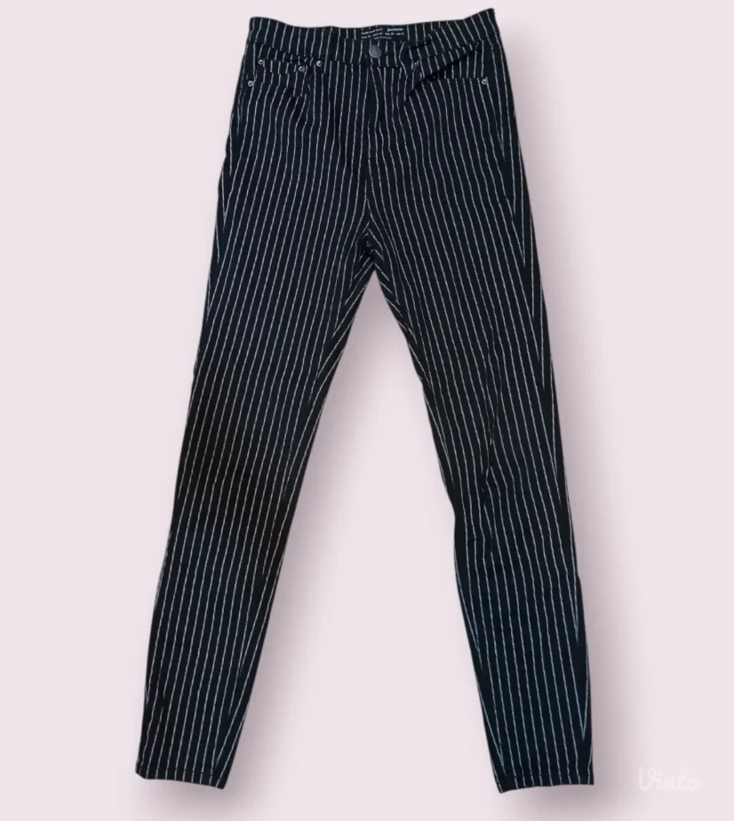 Stradivarius farmerke na pruge