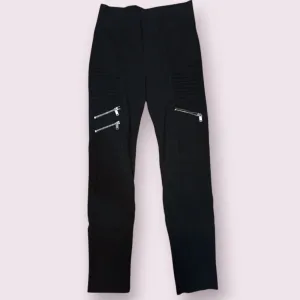 Pantalone sa zipovima