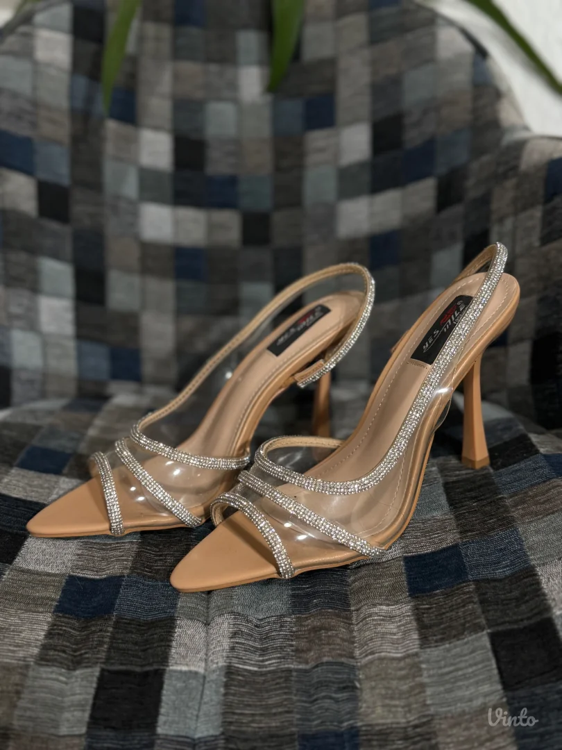 Sandale na štiklu , model Zara